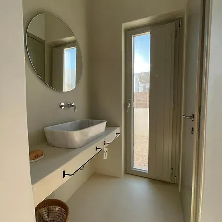 Saliagos Complex With Private Pools