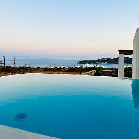 Saliagos Complex With Private Pools Antiparos