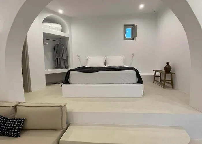 Saliagos Complex With Private Pools Andiparo