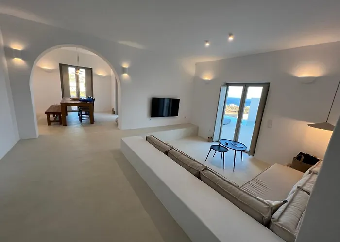 Saliagos Complex With Private Pools Andiparo