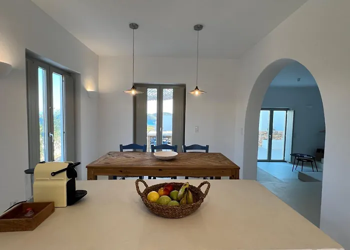 Villa Saliagos Complex With Private Pools Andiparo