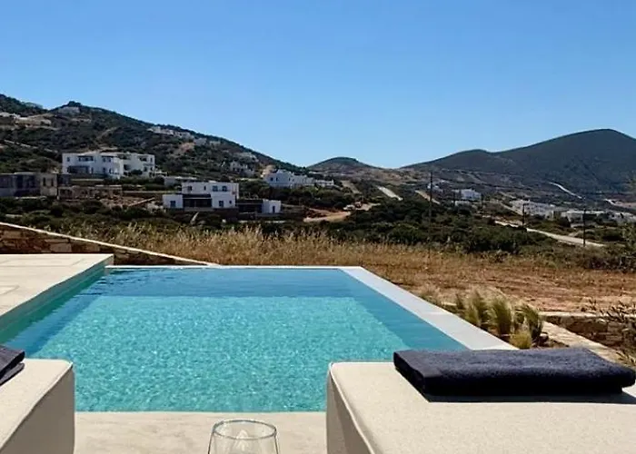 Saliagos Complex With Private Pools *